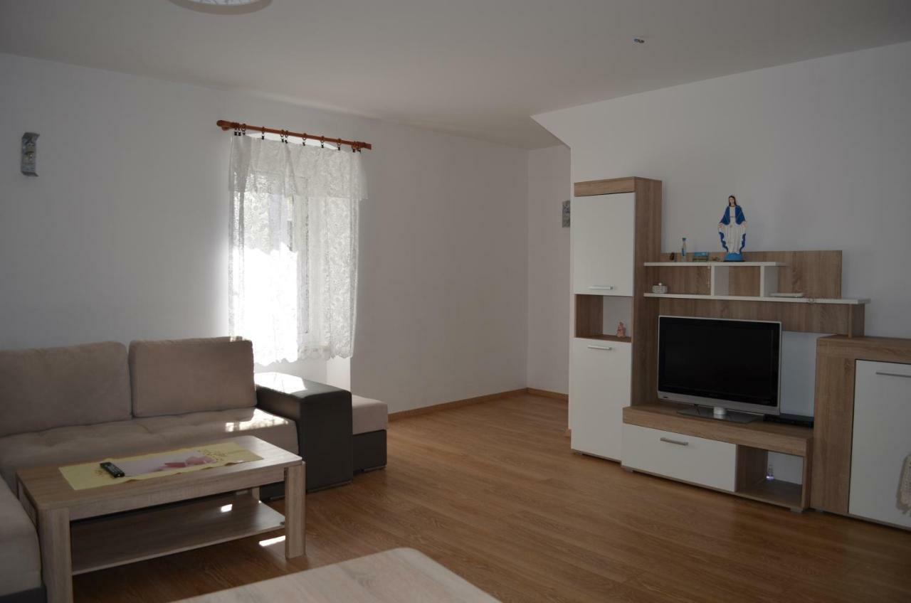 Apartment Michael Krk Town Εξωτερικό φωτογραφία